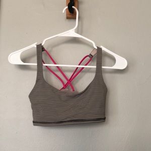 Lululemon bra! Size 4